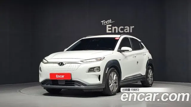 HYUNDAI KONA ELECTRIC 2020 — 127 197 км, белый, Корея — под ключ — фото 1