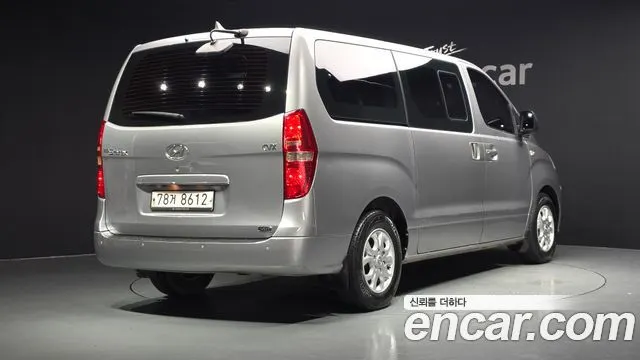 HYUNDAI GRAND STAREX 2012 — 242 665 км, серебристый, Корея — под ключ — фото 2