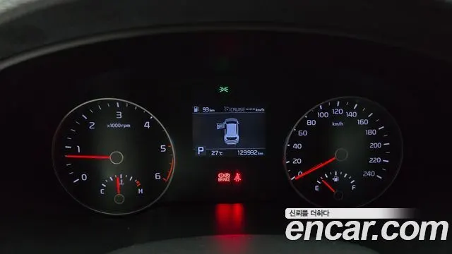 KIA SPORTAGE THE BOLD 2019 — 123 932 км, белый, Корея — под ключ — фото 8