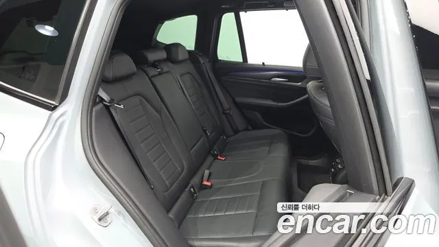 BMW X3 2022 — 42 706 км, светло-серебристый, Корея — под ключ — фото 11