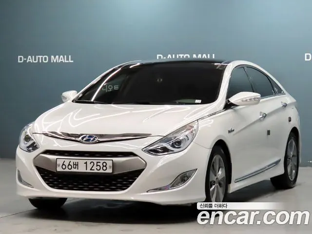 HYUNDAI SONATA HYBRID 2012 — 126 578 км, белый, Корея — под ключ — фото 11