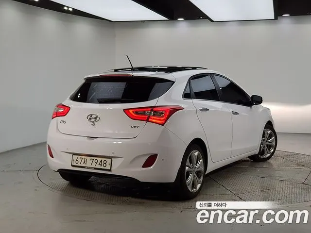 HYUNDAI I30 2015 — 125 624 км, белый, Корея — под ключ — фото 4