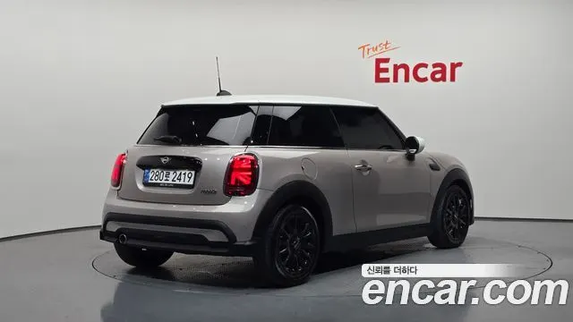 MINI COOPER 2024 — 28 592 км, белый-перламутр, Корея — под ключ — фото 2