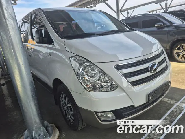 HYUNDAI GRAND STAREX 2018 — 135 000 км, белый, Корея — под ключ — фото 2