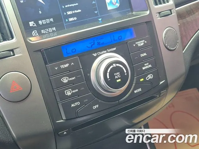 HYUNDAI VERACRUZ 2015 — 176 000 км, серебристый, Корея — под ключ — фото 10