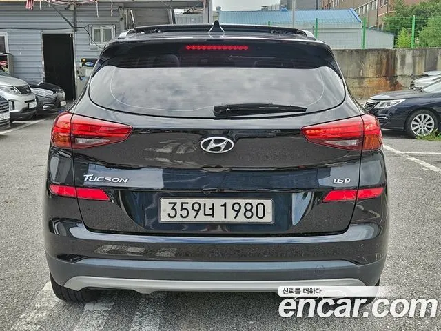 HYUNDAI TUCSON 2019 — 62 571 км, чёрный, Корея — под ключ — фото 3
