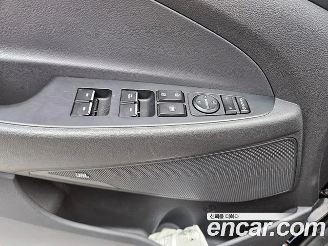 HYUNDAI TUCSON 2019 — 62 571 км, чёрный, Корея — под ключ — фото 7