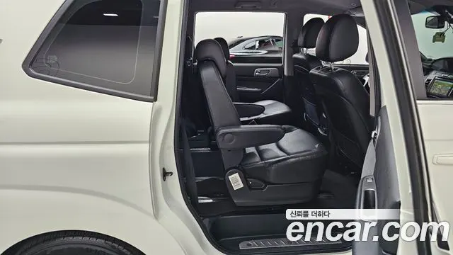 KGM KORANDO TURISMO 2018 — 162 370 км, белый, Корея — под ключ — фото 11