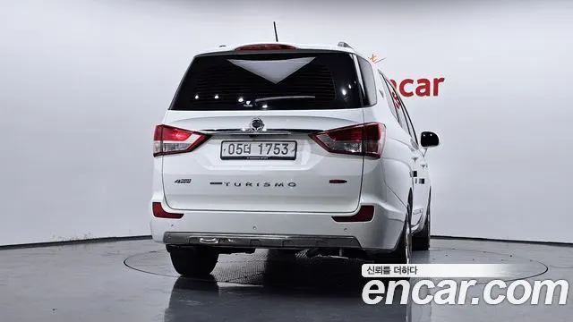 KGM KORANDO TURISMO 2018 — 162 370 км, белый, Корея — под ключ — фото 4