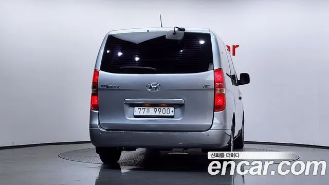 HYUNDAI GRAND STAREX 2017 — 182 723 км, серебристо-серый, Корея — под ключ — фото 4