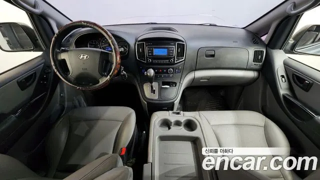 HYUNDAI GRAND STAREX 2017 — 182 723 км, серебристо-серый, Корея — под ключ — фото 7