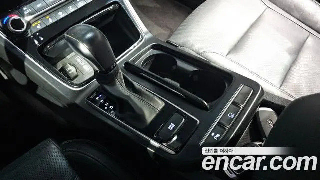 HYUNDAI GRANDEUR 2019 — 94 948 км, чёрный, Корея — под ключ — фото 9