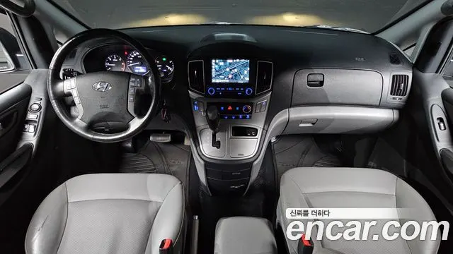HYUNDAI GRAND STAREX 2018 — 148 434 км, серебристо-серый, Корея — под ключ — фото 7