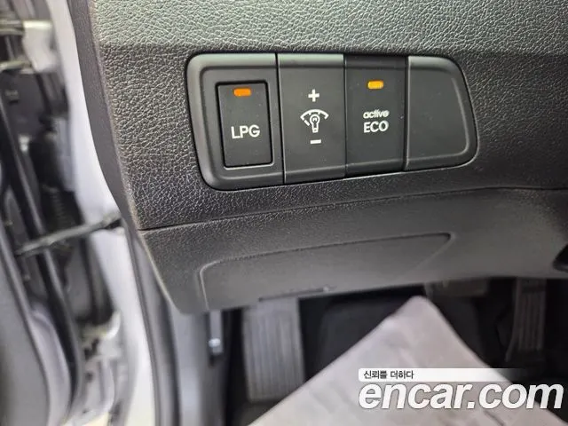 HYUNDAI AVANTE 2012 — 152 419 км, серебристо-серый, Корея — под ключ — фото 10