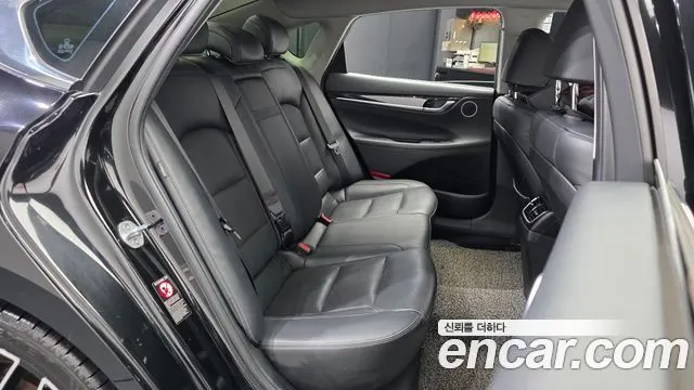 HYUNDAI GRANDEUR 2018 — 75 878 км, чёрный, Корея — под ключ — фото 12