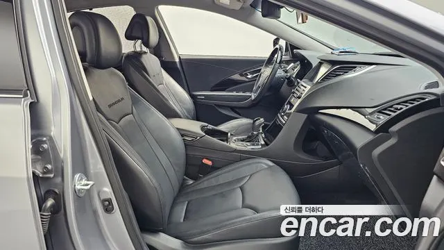 HYUNDAI GRANDEUR 2016 — 48 565 км, светло-серебристый, Корея — под ключ — фото 11