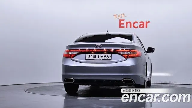 HYUNDAI GRANDEUR 2016 — 48 565 км, светло-серебристый, Корея — под ключ — фото 4