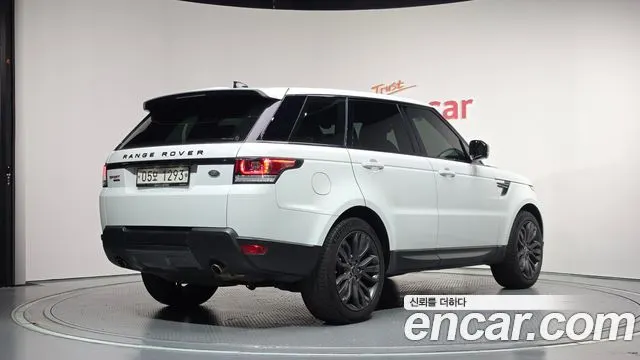 LAND ROVER RANGE ROVER SPORT 2017 — 55 107 км, белый, Корея — под ключ — фото 2