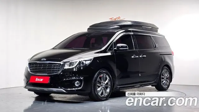 KIA CARNIVAL 2018 — 100 378 км, чёрный, Корея — под ключ — фото 1