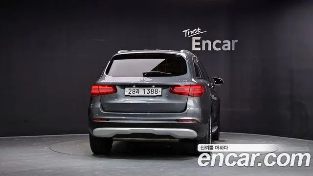 MERCEDES-BENZ GLC-CLASS X253 2018 — 79 529 км, серый, Корея — под ключ — фото 4