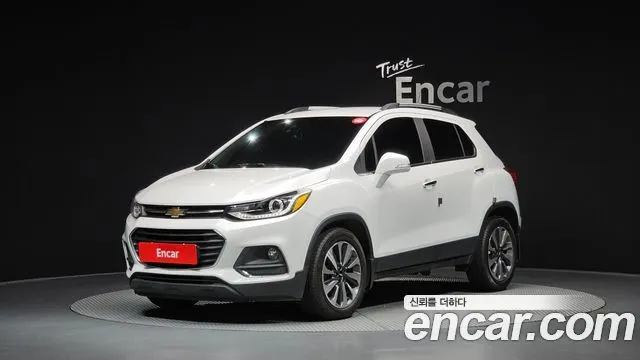 CHEVROLET TRAX 2019 — 103 711 км, белый, Корея — под ключ — фото 1