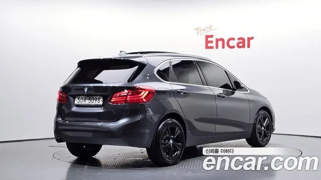 BMW 2 SERIES ACTIVE TOURER 2018 — 88 036 км, серый, Корея — под ключ — фото 2