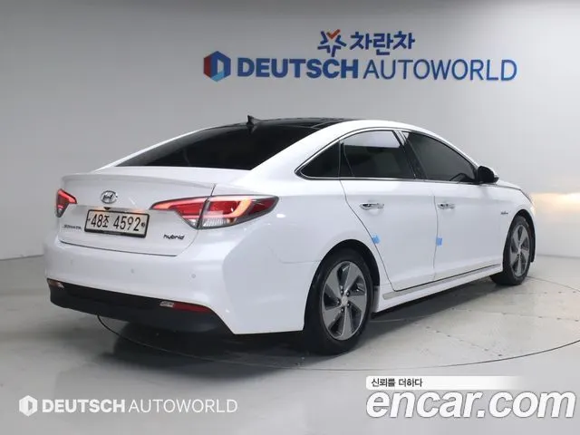 HYUNDAI SONATA HYBRID 2015 — 165 610 км, белый, Корея — под ключ — фото 2
