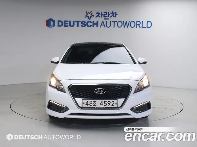 HYUNDAI SONATA HYBRID 2015 — 165 610 км, белый, Корея — под ключ — фото 3