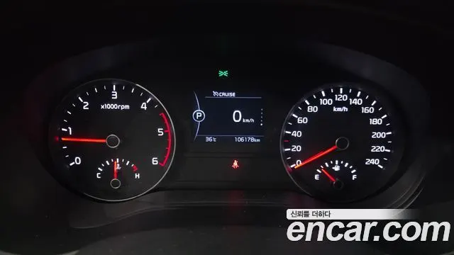 KIA SPORTAGE 2016 — 106 178 км, белый, Корея — под ключ — фото 8