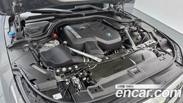 BMW 5 SERIES 2026 — 11 439 км, светло-золотистый, Корея — под ключ — фото 6