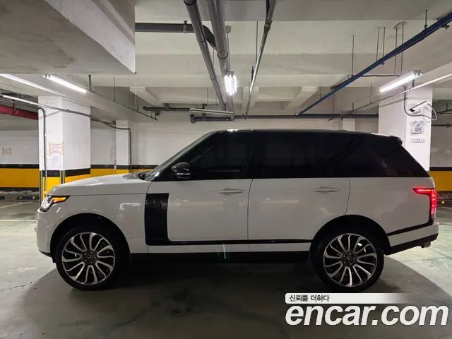 LAND ROVER RANGE ROVER 2014 — 108 000 км, белый, Корея — под ключ — фото 1