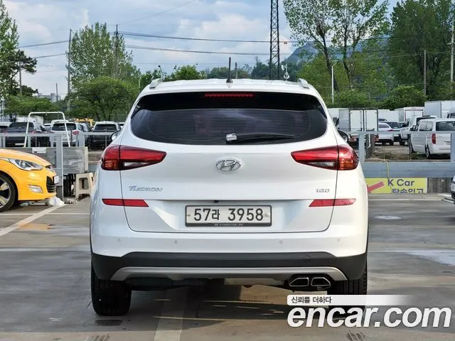HYUNDAI TUCSON 2019 — 86 379 км, белый, Корея — под ключ — фото 4