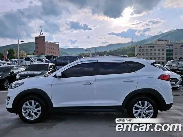 HYUNDAI TUCSON 2019 — 86 379 км, белый, Корея — под ключ — фото 6