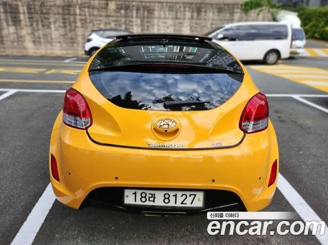 HYUNDAI VELOSTER 2013 — 128 000 км, жёлтый, Корея — под ключ — фото 2