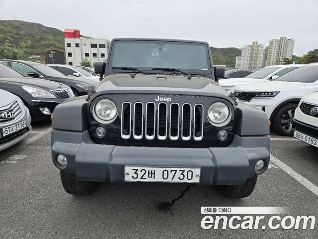 JEEP WRANGLER 2016 — 174 476 км, чёрный, Корея — под ключ — фото 1