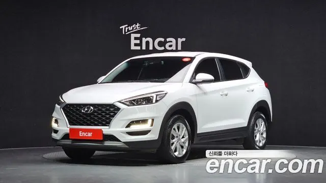 HYUNDAI TUCSON 2019 — 89 181 км, белый, Корея — под ключ — фото 1