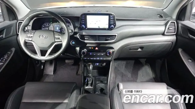HYUNDAI TUCSON 2019 — 89 181 км, белый, Корея — под ключ — фото 7