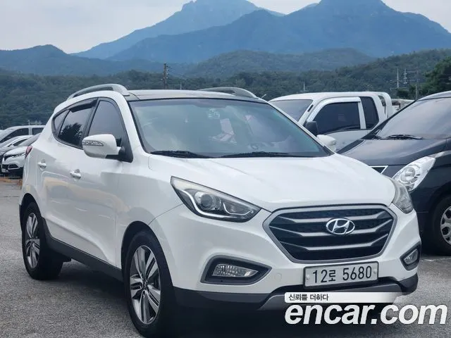 HYUNDAI TUCSON 2014 — 130 881 км, белый, Корея — под ключ — фото 2