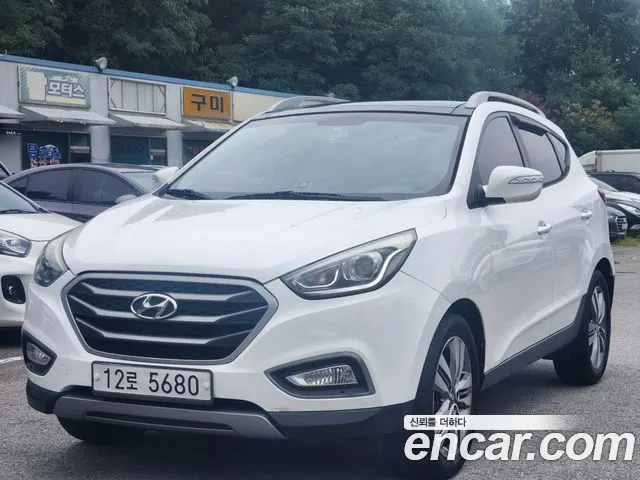 HYUNDAI TUCSON 2014 — 130 881 км, белый, Корея — под ключ — фото 3