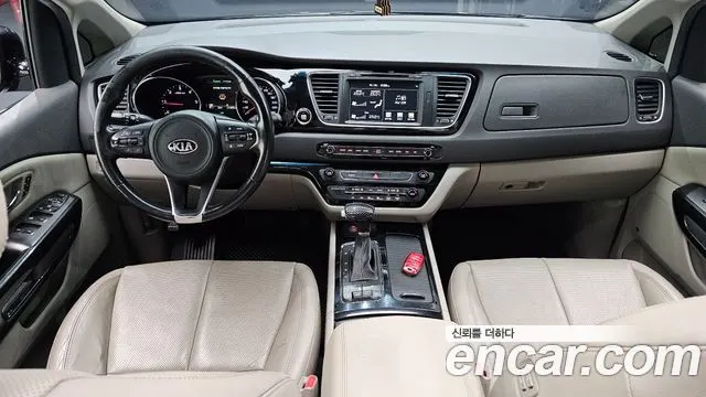 KIA CARNIVAL 2017 — 171 885 км, чёрный, Корея — под ключ — фото 7