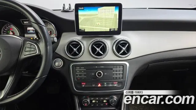 MERCEDES-BENZ GLA-CLASS X156 2016 — 77 046 км, чёрный, Корея — под ключ — фото 12