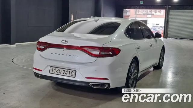 HYUNDAI GRANDEUR 2019 — 134 789 км, белый, Корея — под ключ — фото 2