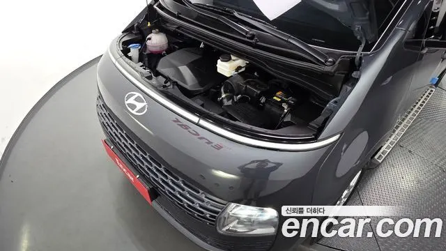 HYUNDAI STARIA 2023 — 23 729 км, серый, Корея — под ключ — фото 6