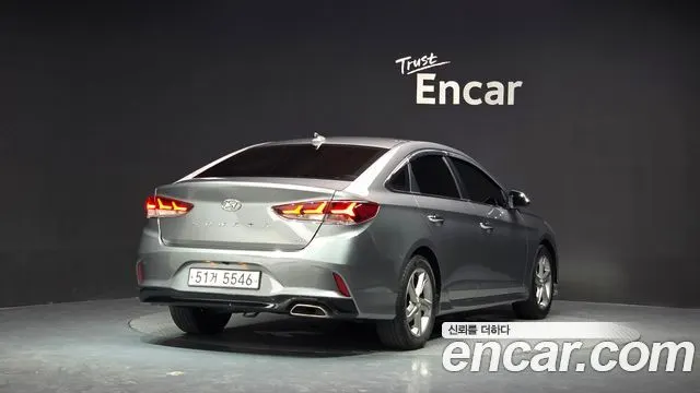 HYUNDAI SONATA 2018 — 84 551 км, серебристо-серый, Корея — под ключ — фото 2