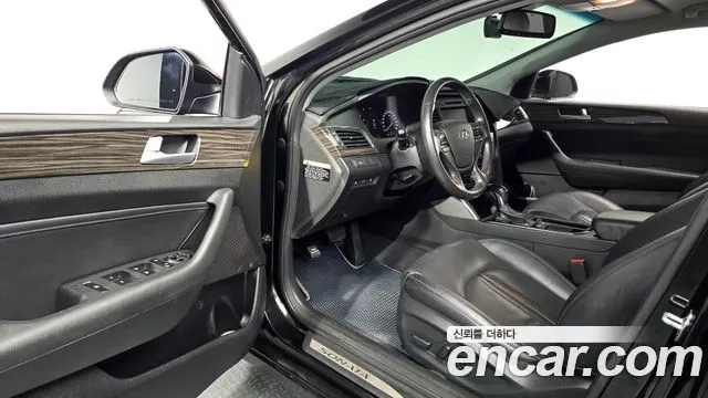HYUNDAI SONATA 2015 — 139 340 км, чёрный, Корея — под ключ — фото 10