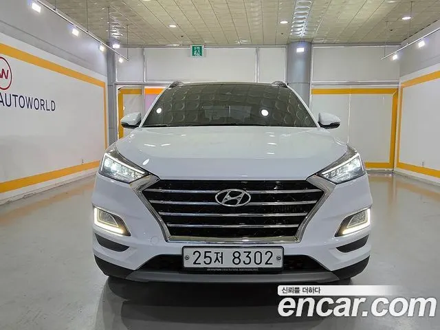 HYUNDAI TUCSON 2019 — 65 870 км, белый, Корея — под ключ — фото 2