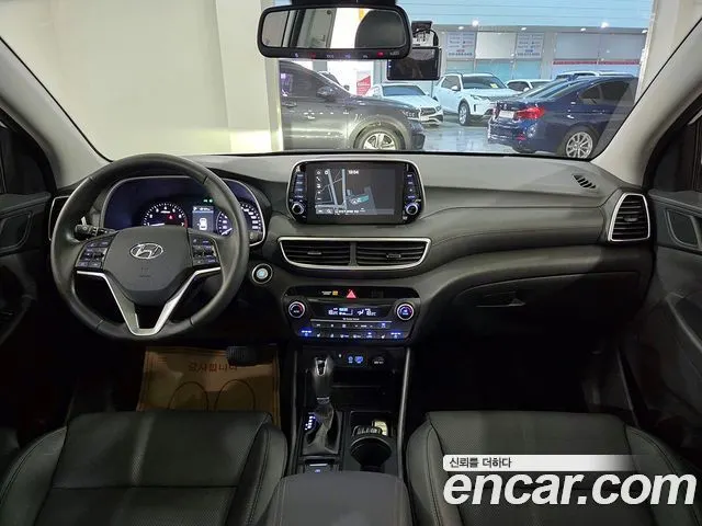 HYUNDAI TUCSON 2019 — 65 870 км, белый, Корея — под ключ — фото 7