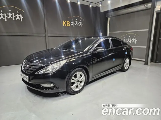 HYUNDAI SONATA 2011 — 237 317 км, чёрный, Корея — под ключ — фото 1