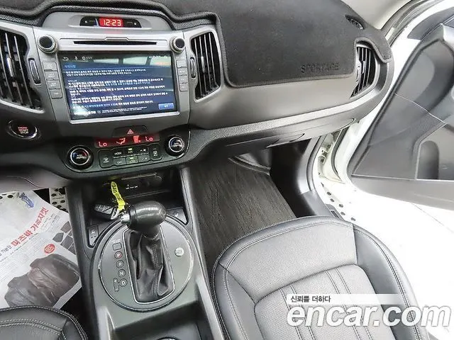 KIA SPORTAGE R 2012 — 58 694 км, белый, Корея — под ключ — фото 7