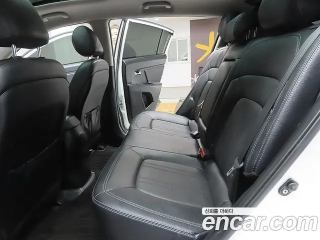 KIA SPORTAGE R 2012 — 58 694 км, белый, Корея — под ключ — фото 10